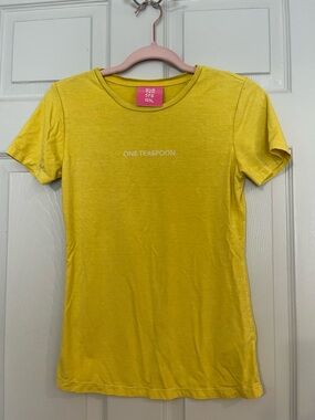 One Teaspoon Women’s Bright Yellow Logo Tee Small